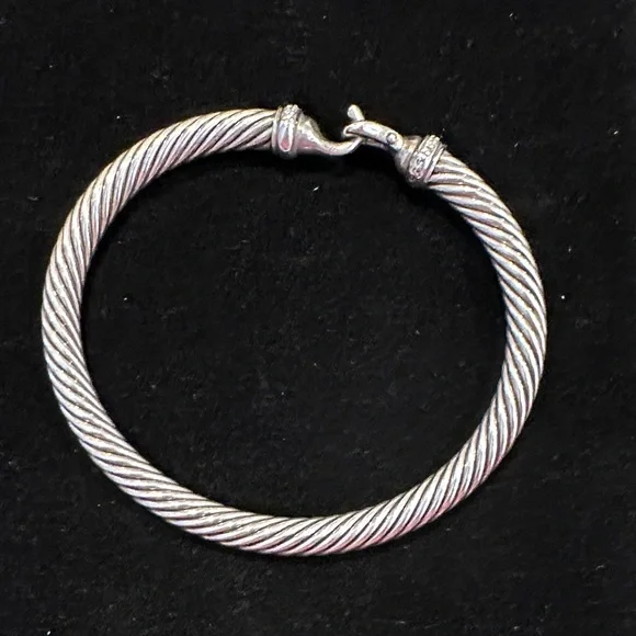David Yurman twisted cable bracelet - Picture 1 of 3